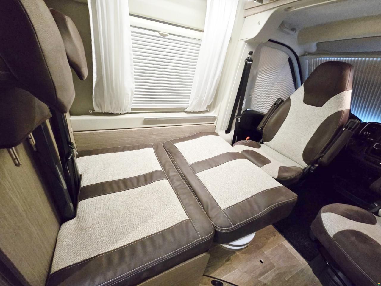 Pössl ROAD CRUISER REVOLUTION AUTOMAT 2.2 H3