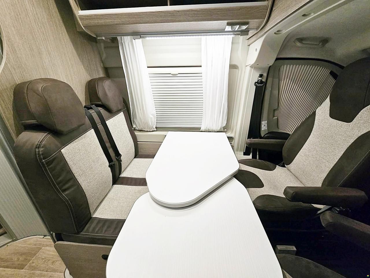 Pössl ROAD CRUISER REVOLUTION AUTOMAT 2.2 H3