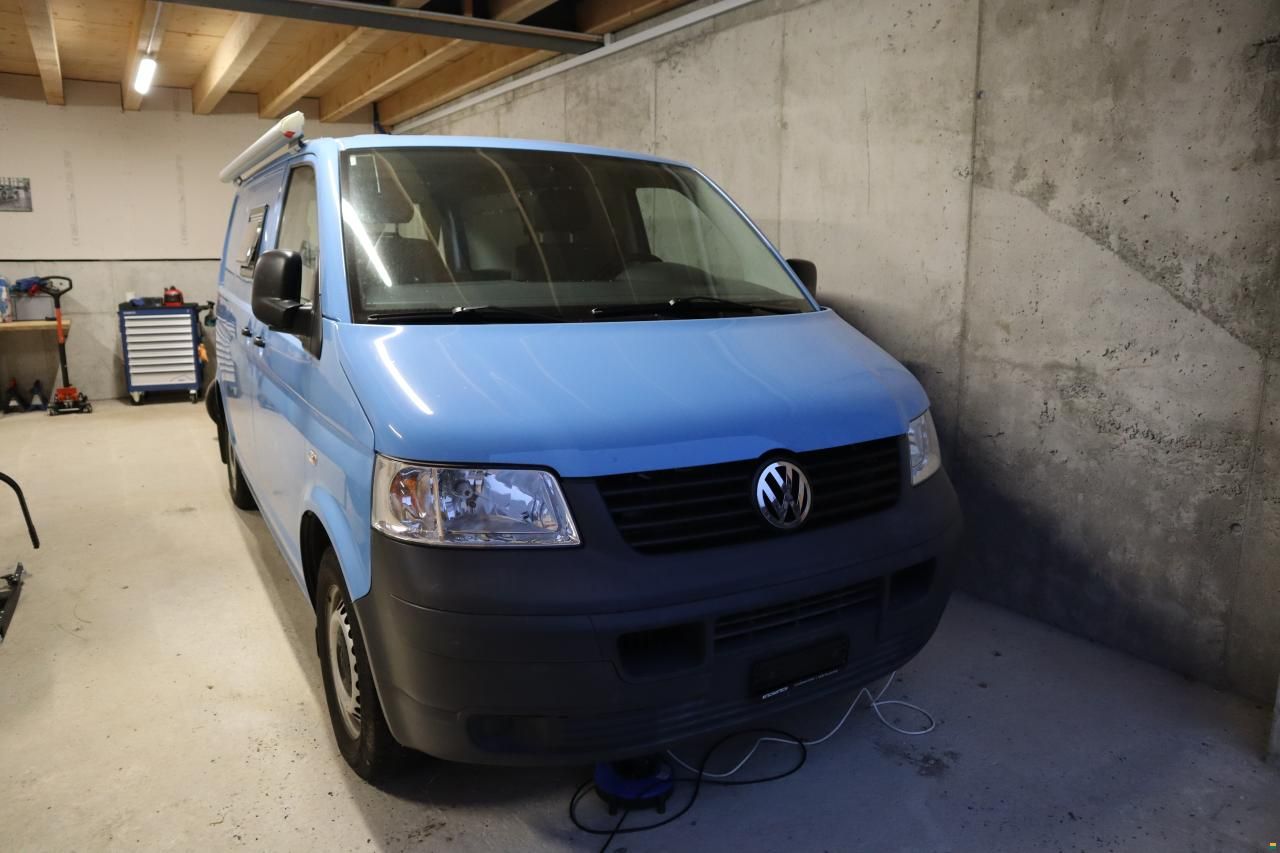 Volkswagen T5 1.9TDI