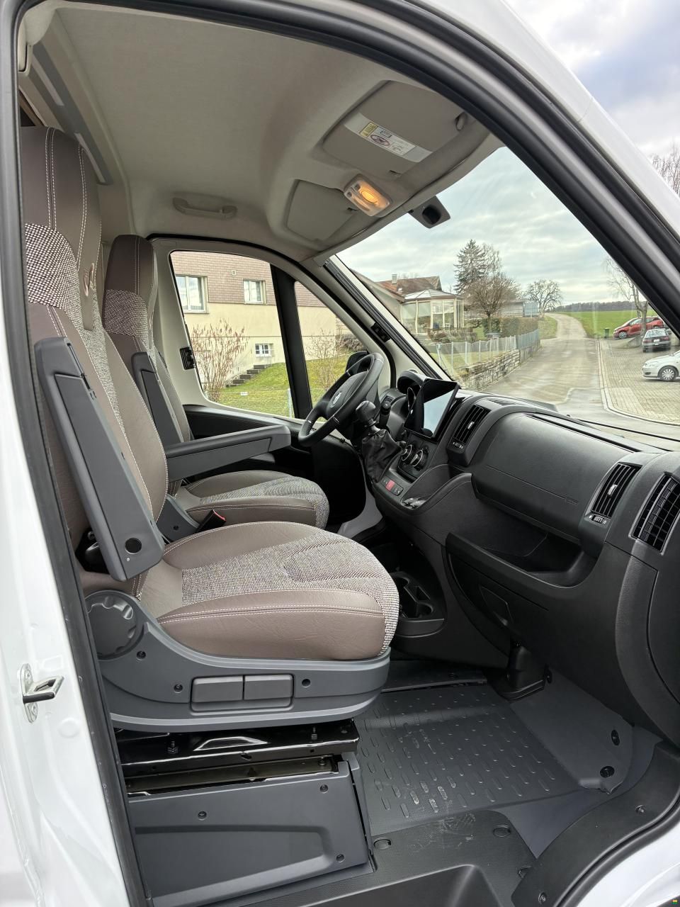 Megamobil Classic Twin 600