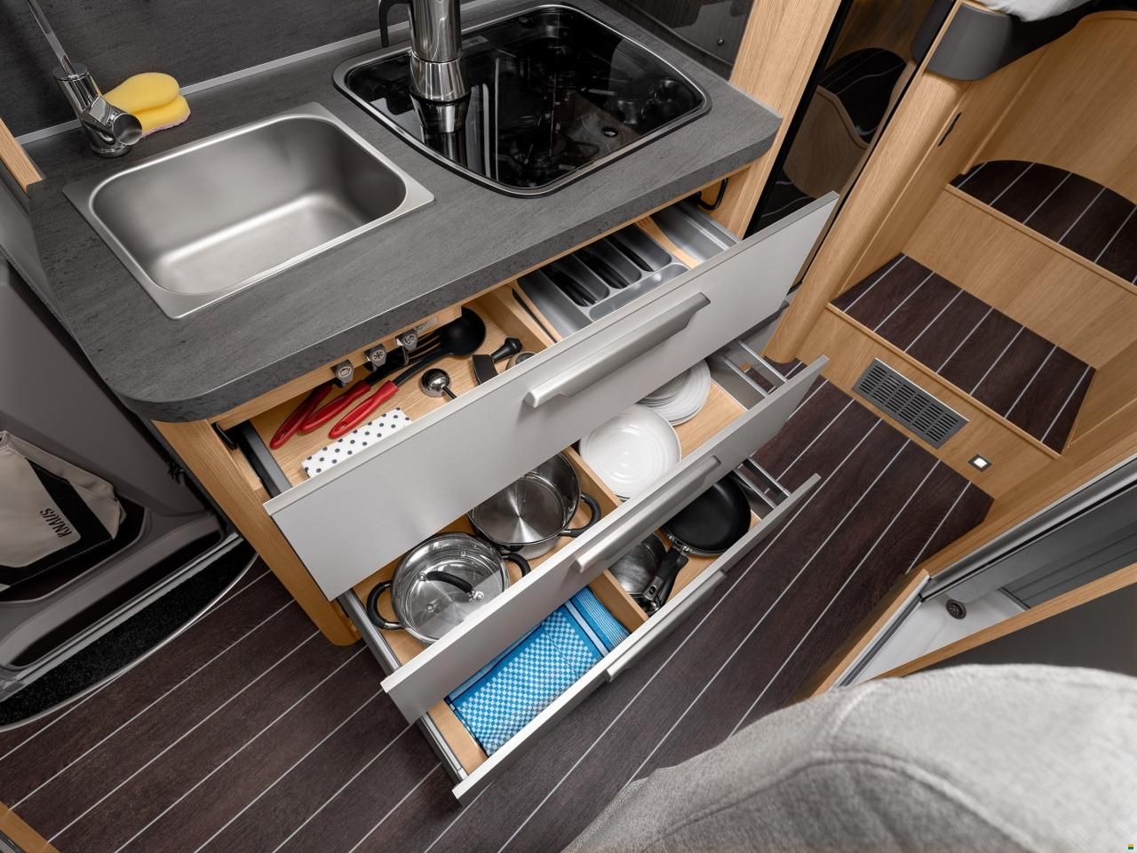 Knaus SKY TI 650 MEG