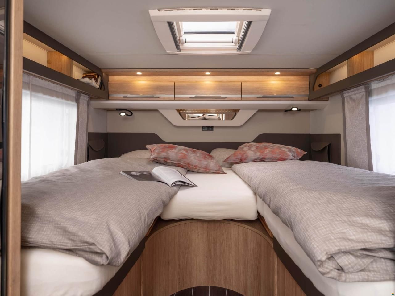 Knaus SKY TI 650 MEG