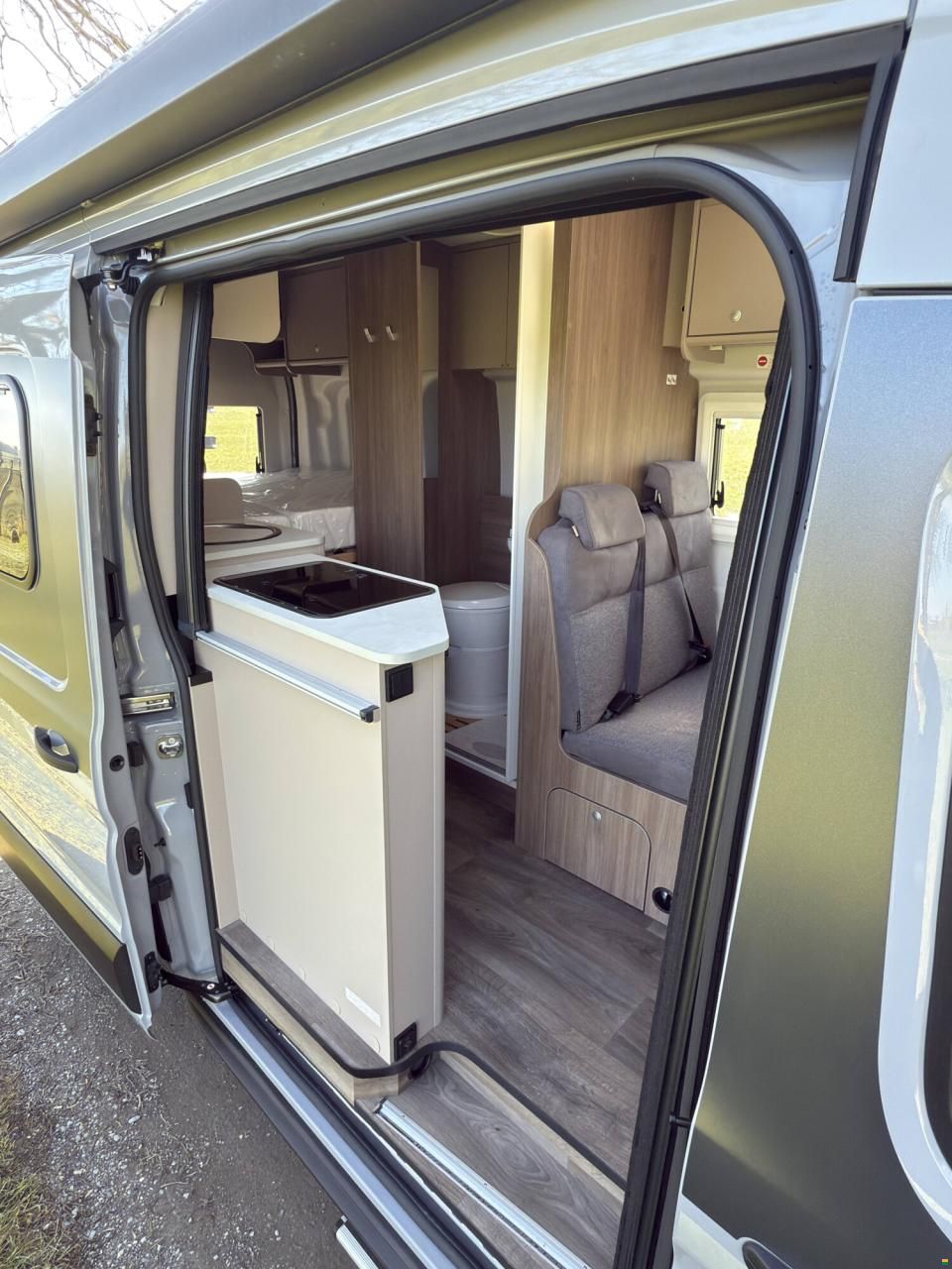 Carado Edition25 CV Ford 590 4x4