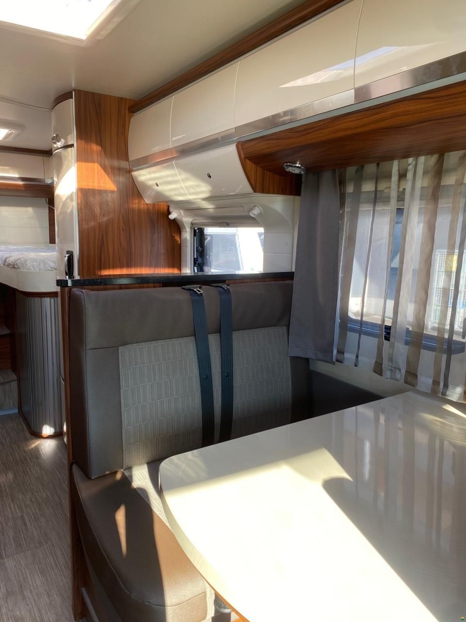 Hobby Premium Van 65 GE