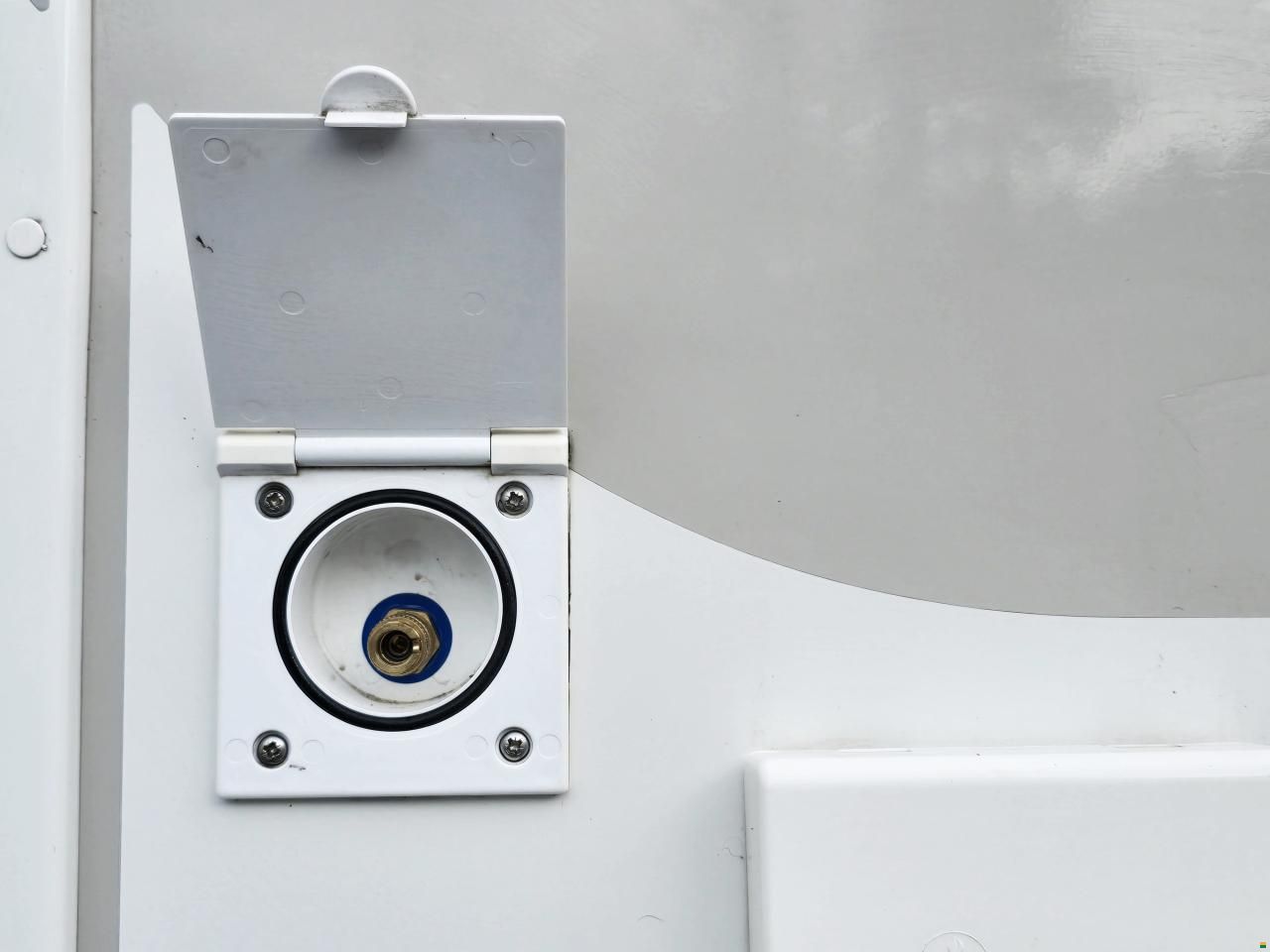 Challenger 260 GRAPHITE PREMIUM 2.0 TDCI AUTOMAT