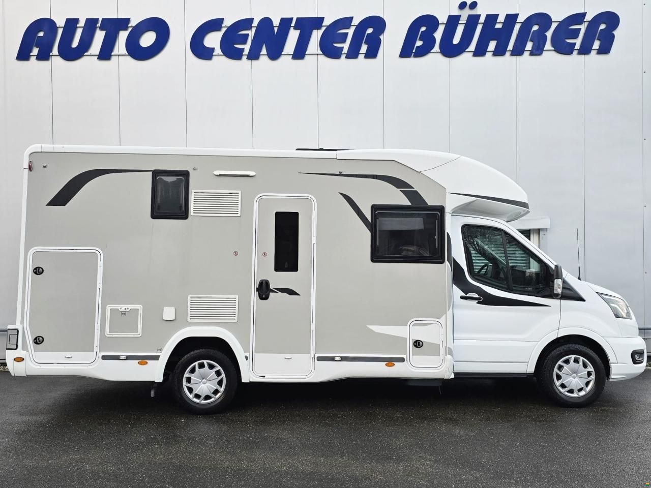 Challenger 260 GRAPHITE PREMIUM 2.0 TDCI AUTOMAT