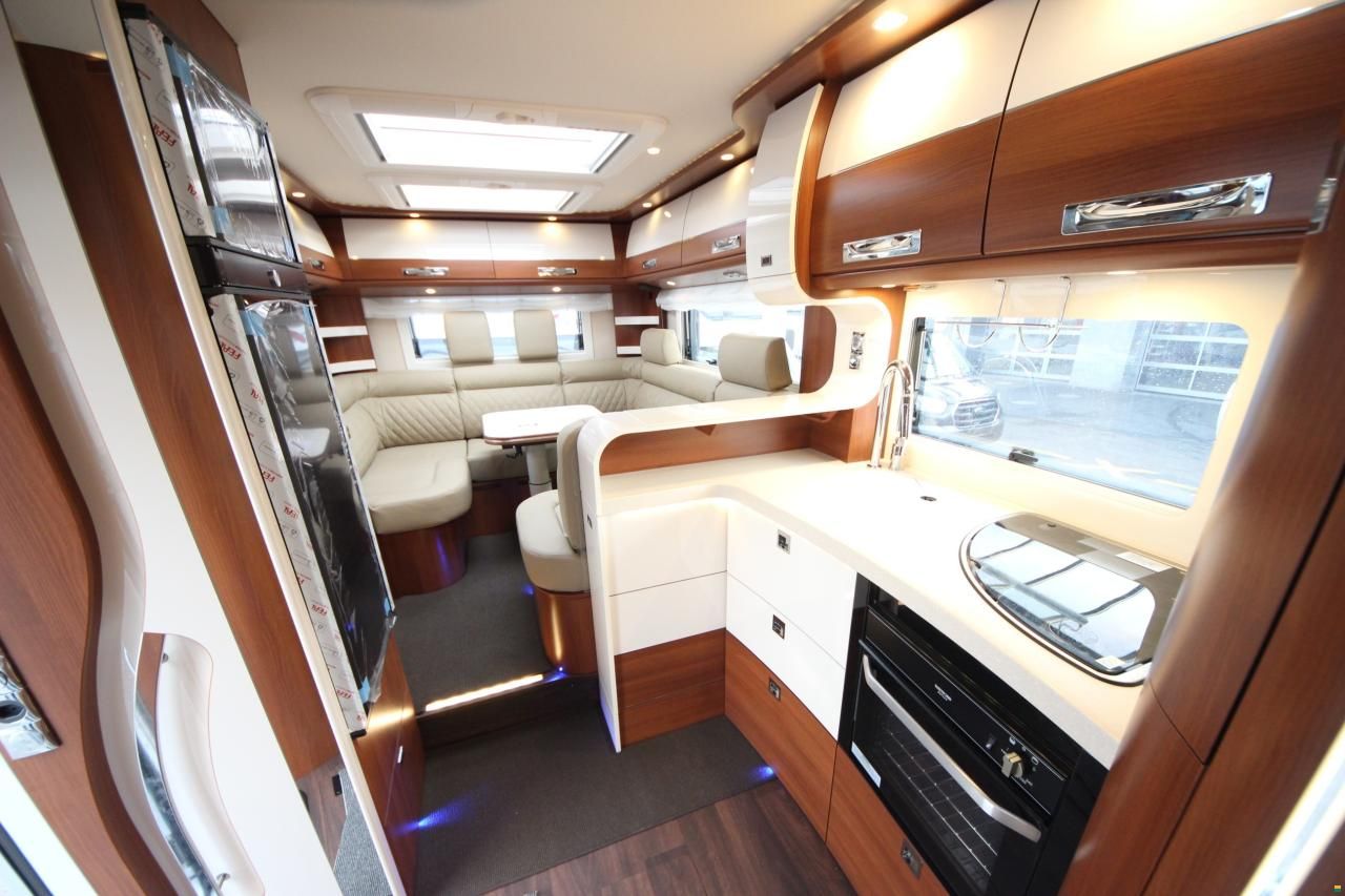 Carthago liner-for-two I 53 Iveco Daily