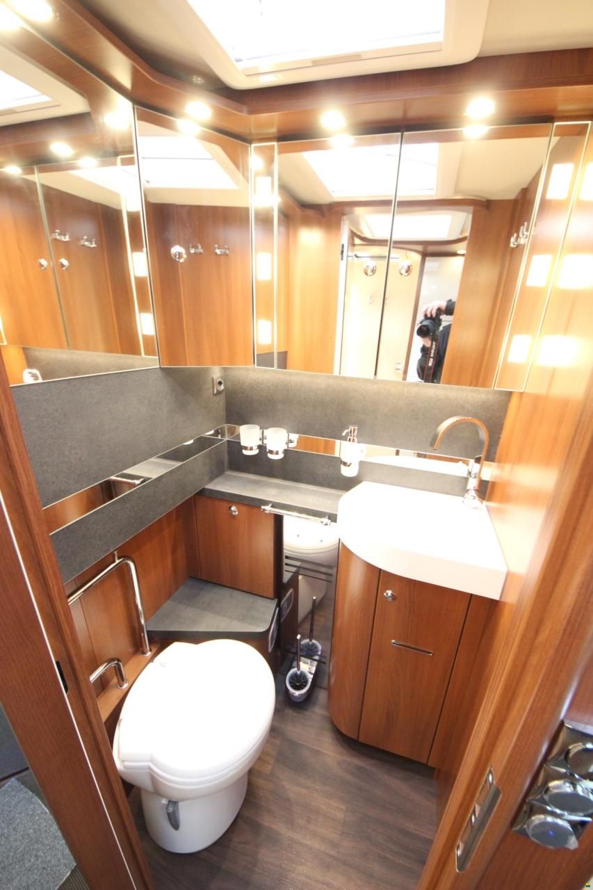 Carthago liner-for-two I 53 Iveco Daily