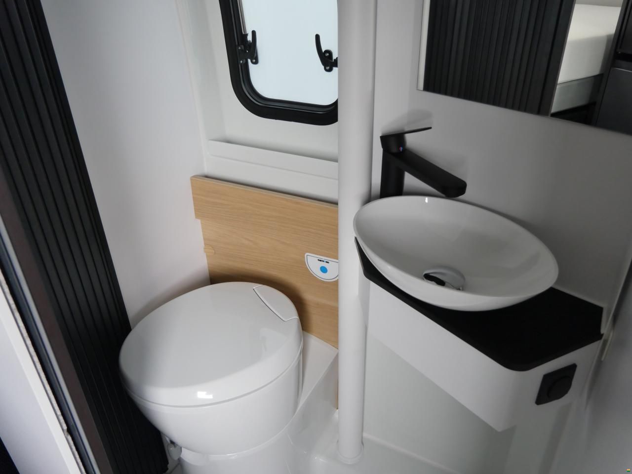 Adria Twin 640 SGX ¦ Swiss Edition