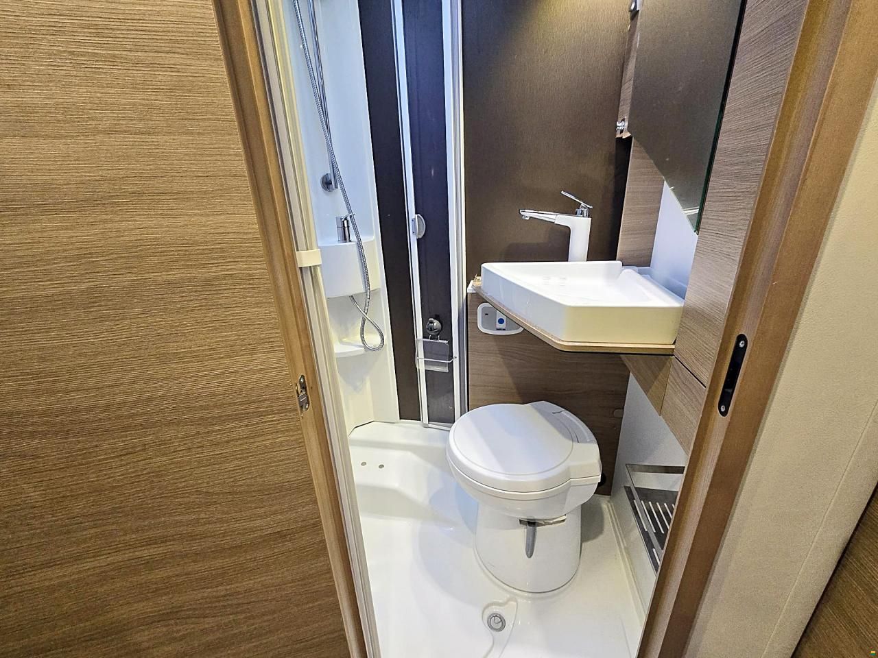 Adria COMPACT SL PLUS 2.3 AUTOMAT MJ150