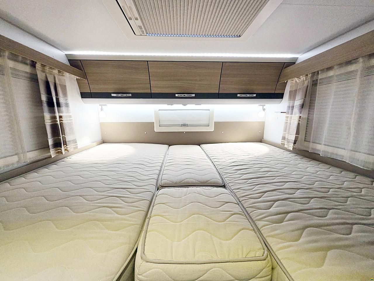 Adria COMPACT SL PLUS 2.3 MJ 150