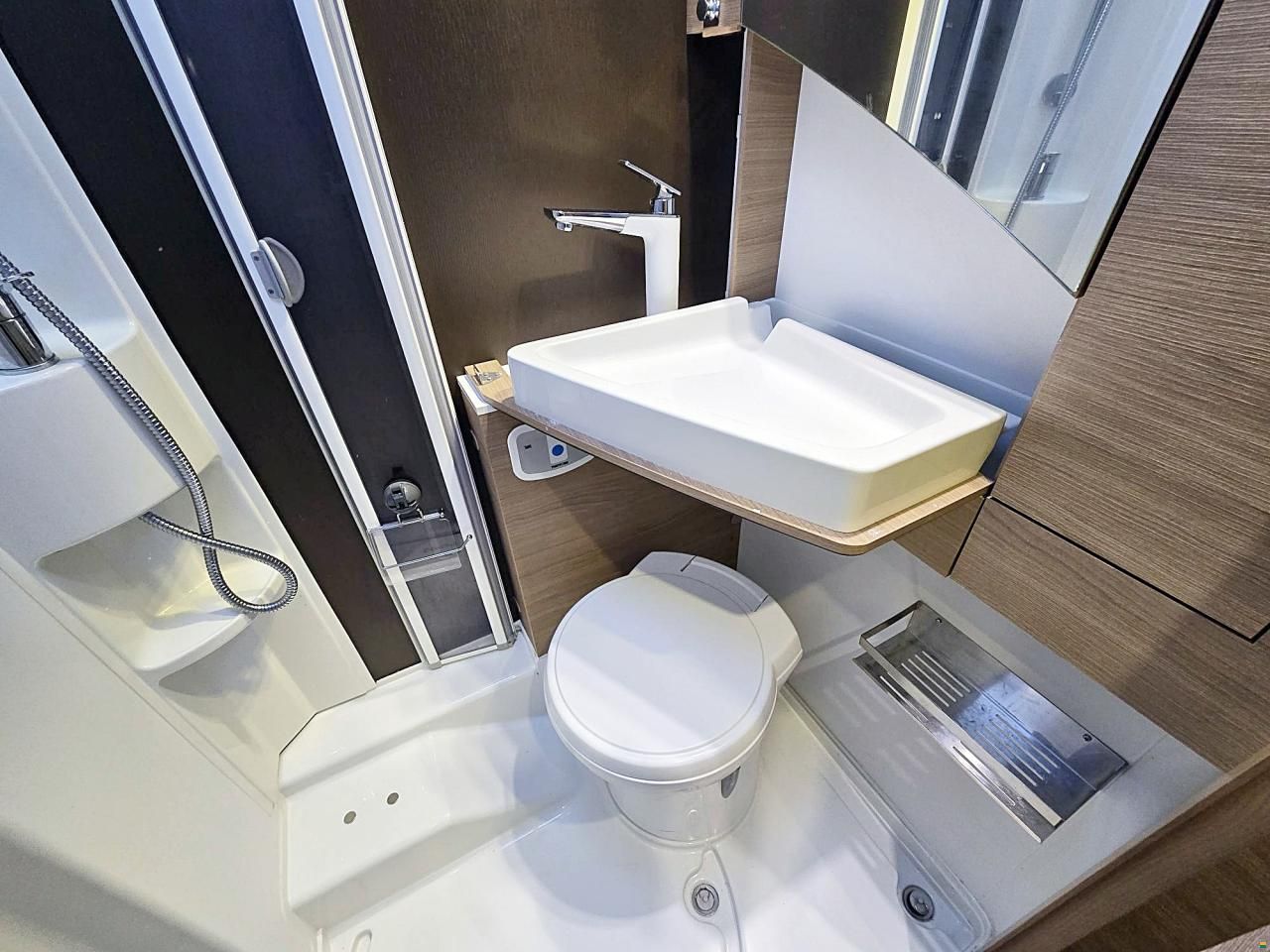 Adria COMPACT SL PLUS 2.3 MJ 150