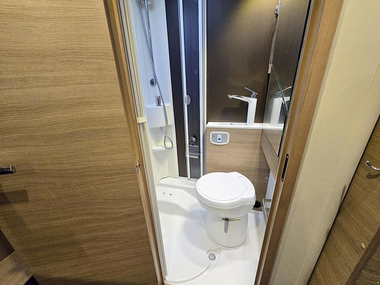 Adria COMPACT SL PLUS 2.3 MJ 150