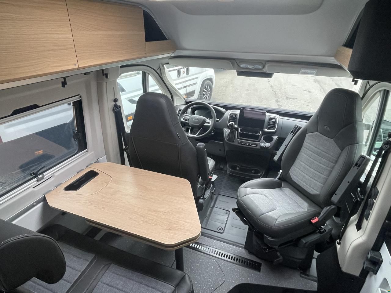 Adria Twin 640 SGX, SWISS EDITION