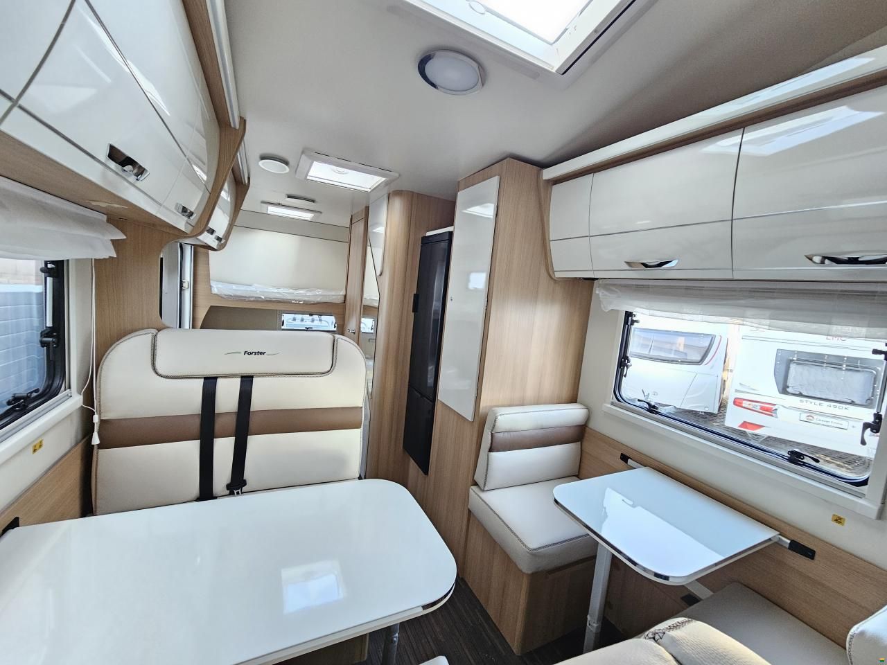 Forster-Reisemobile A 699 vb mit 7 Plätzer, Automat!