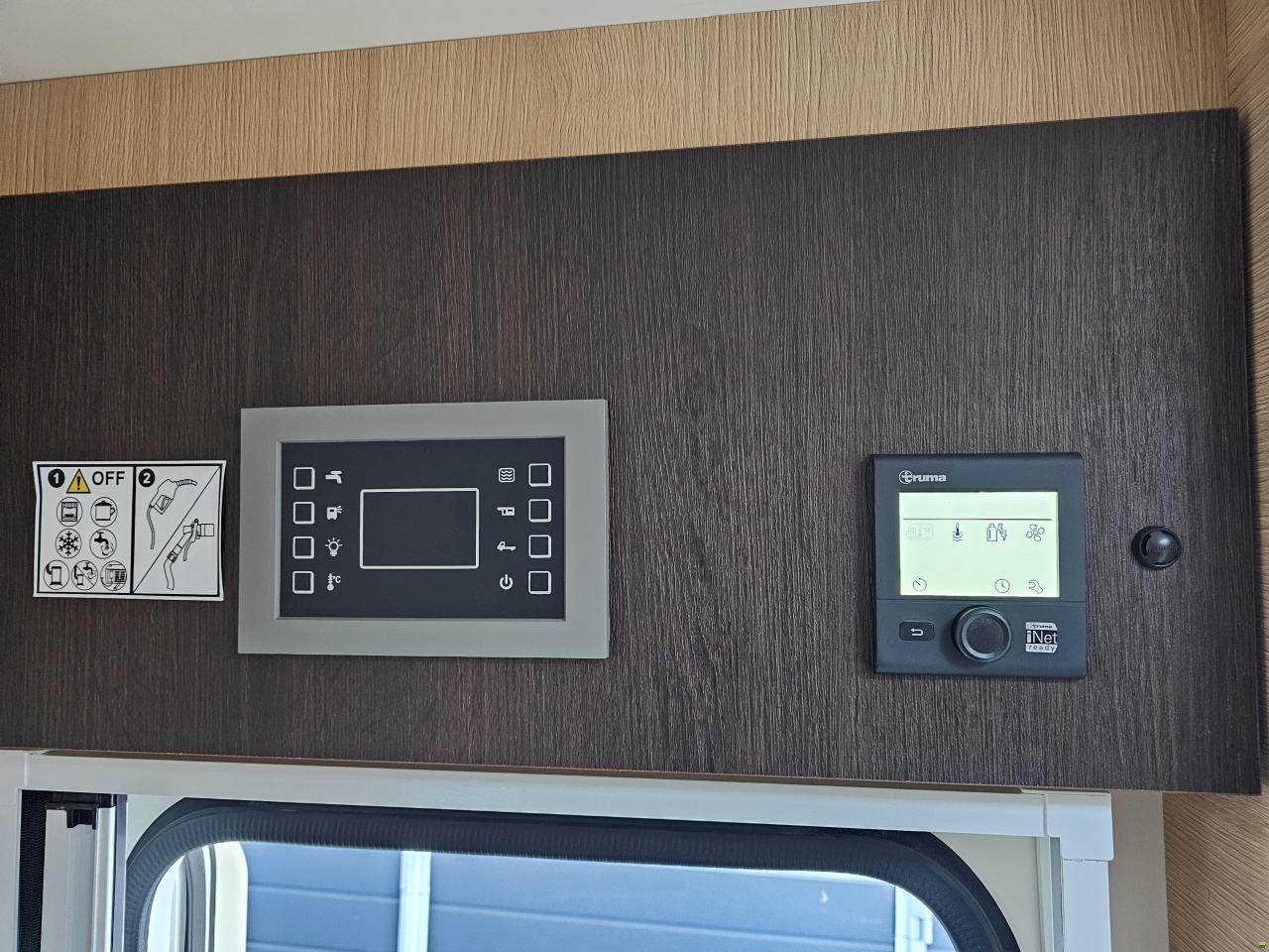 Forster-Reisemobile A 699 vb mit 7 Plätzer, Automat!