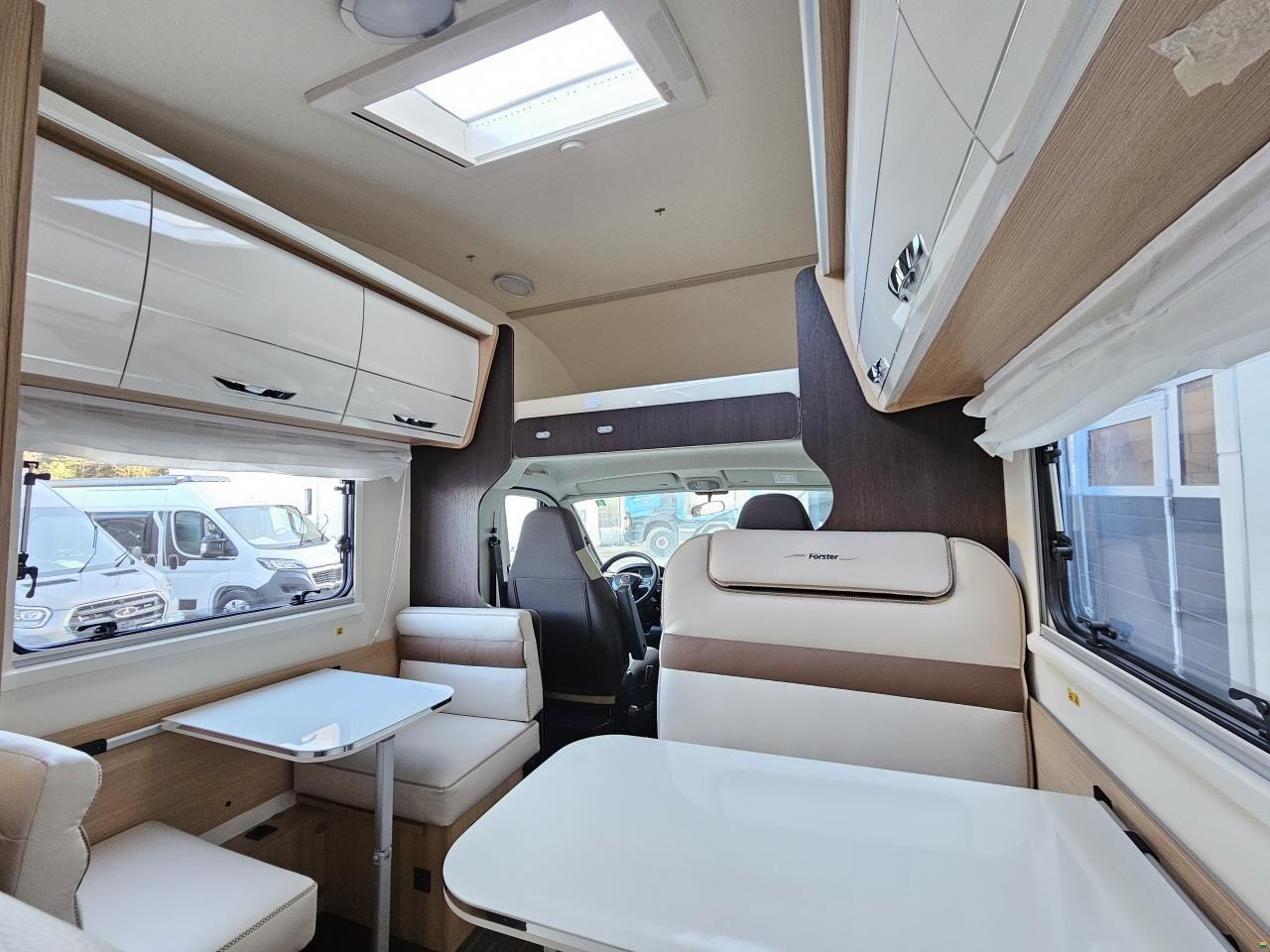 Forster-Reisemobile A 699 vb mit 7 Plätzer, Automat!