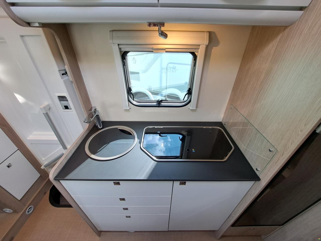 Bürstner Lyseo Time Skyline Edition T 690 G