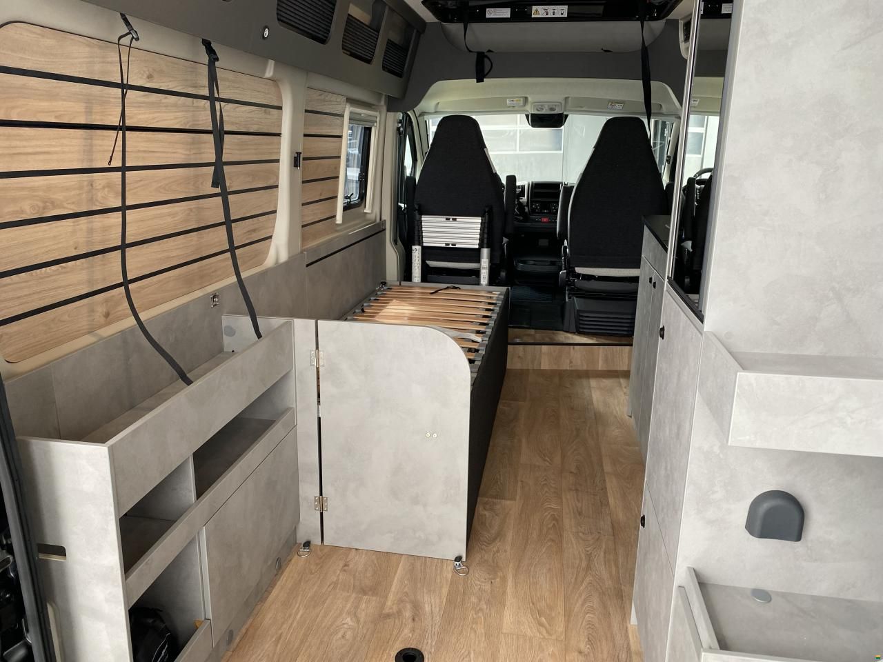 Crosscamp CamperVan Flex 541 3.5t L2H2 2.2 TD 165