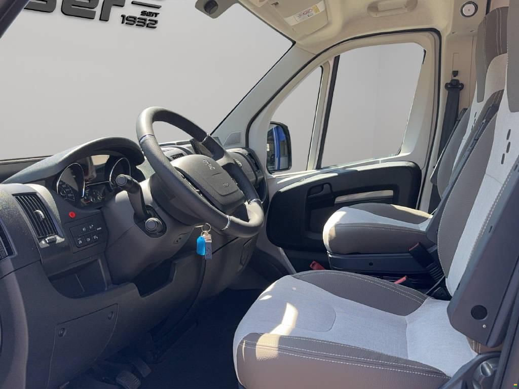 Bravia Mobil Swan 636 Swiss Edition