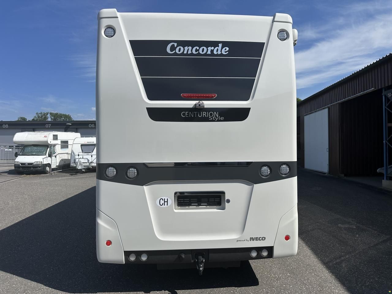 Concorde Charisma 900L