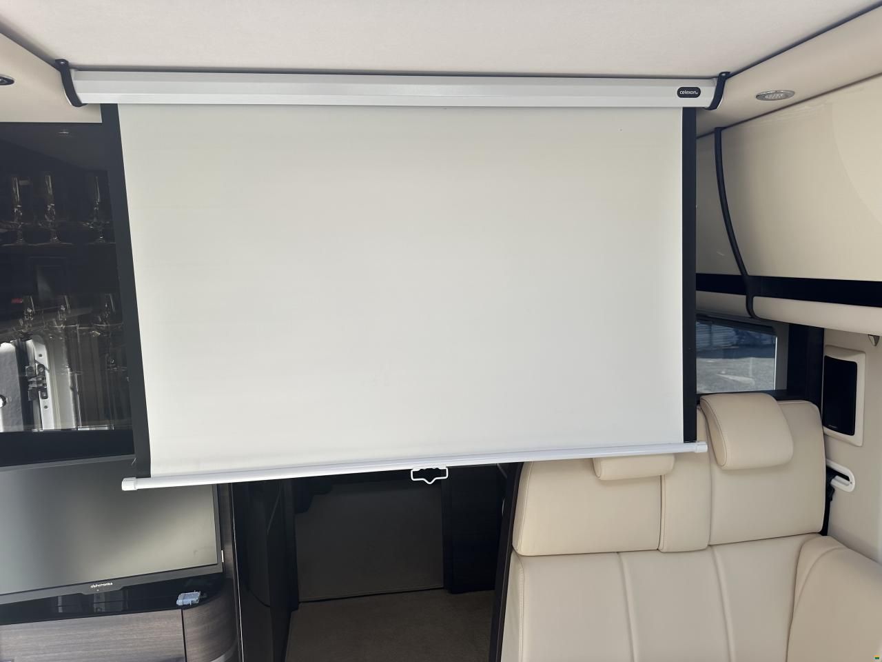 Concorde Charisma 900L