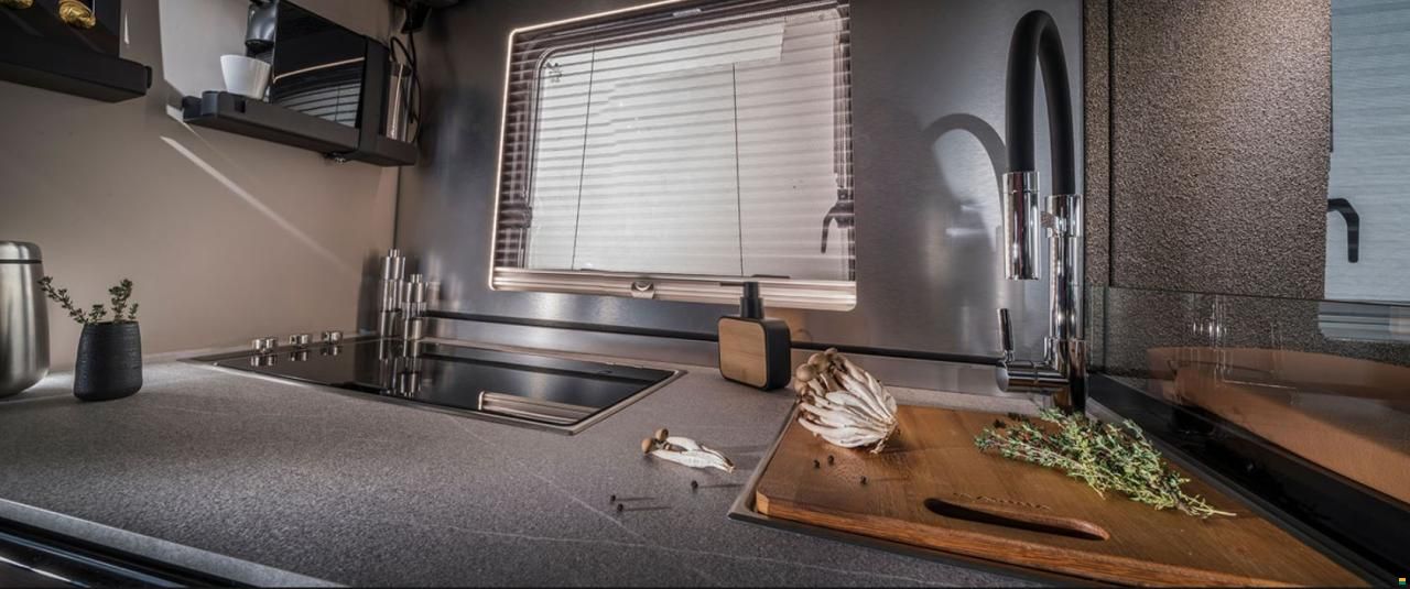 Adria SUPERSONIC 890 LL