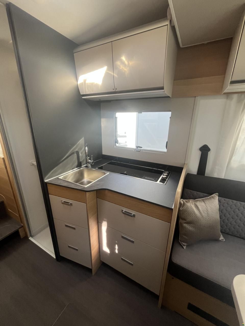 Adria Matrix Axess 650 DL