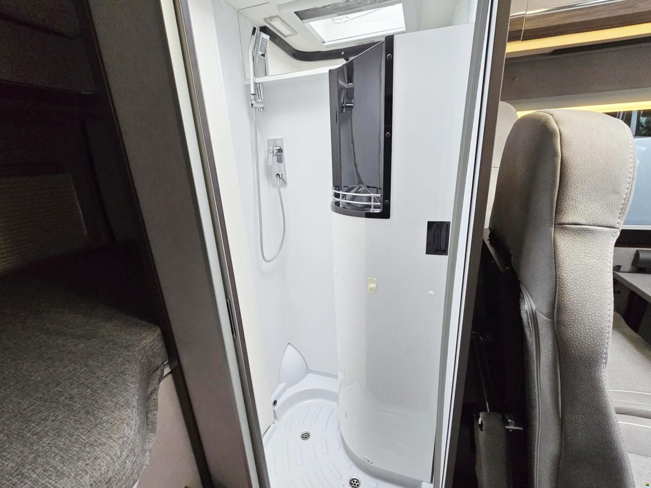 Pössl SUMMIT SHINE 540 2.2 HDI