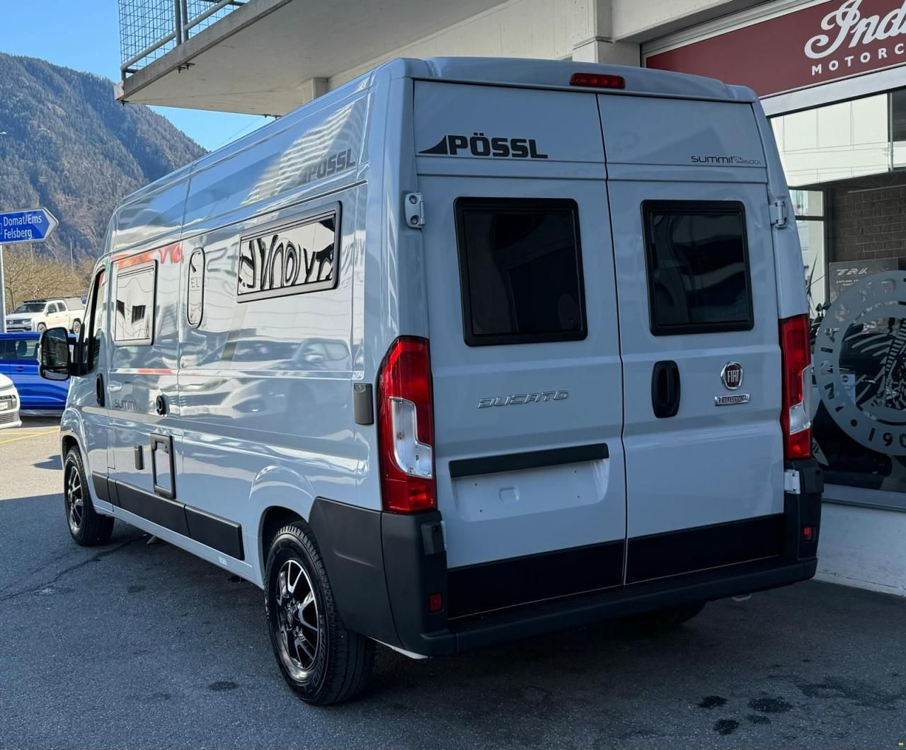 Pössl Summit 600 L Shine *Längsbetten*