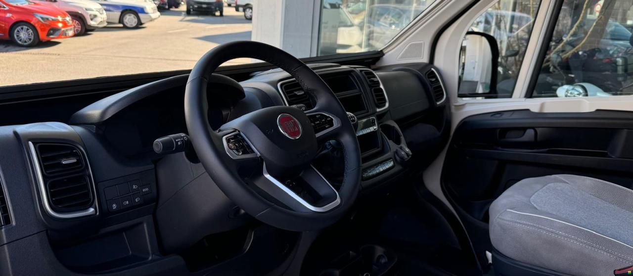 Pössl Summit 600 L Shine *Längsbetten*