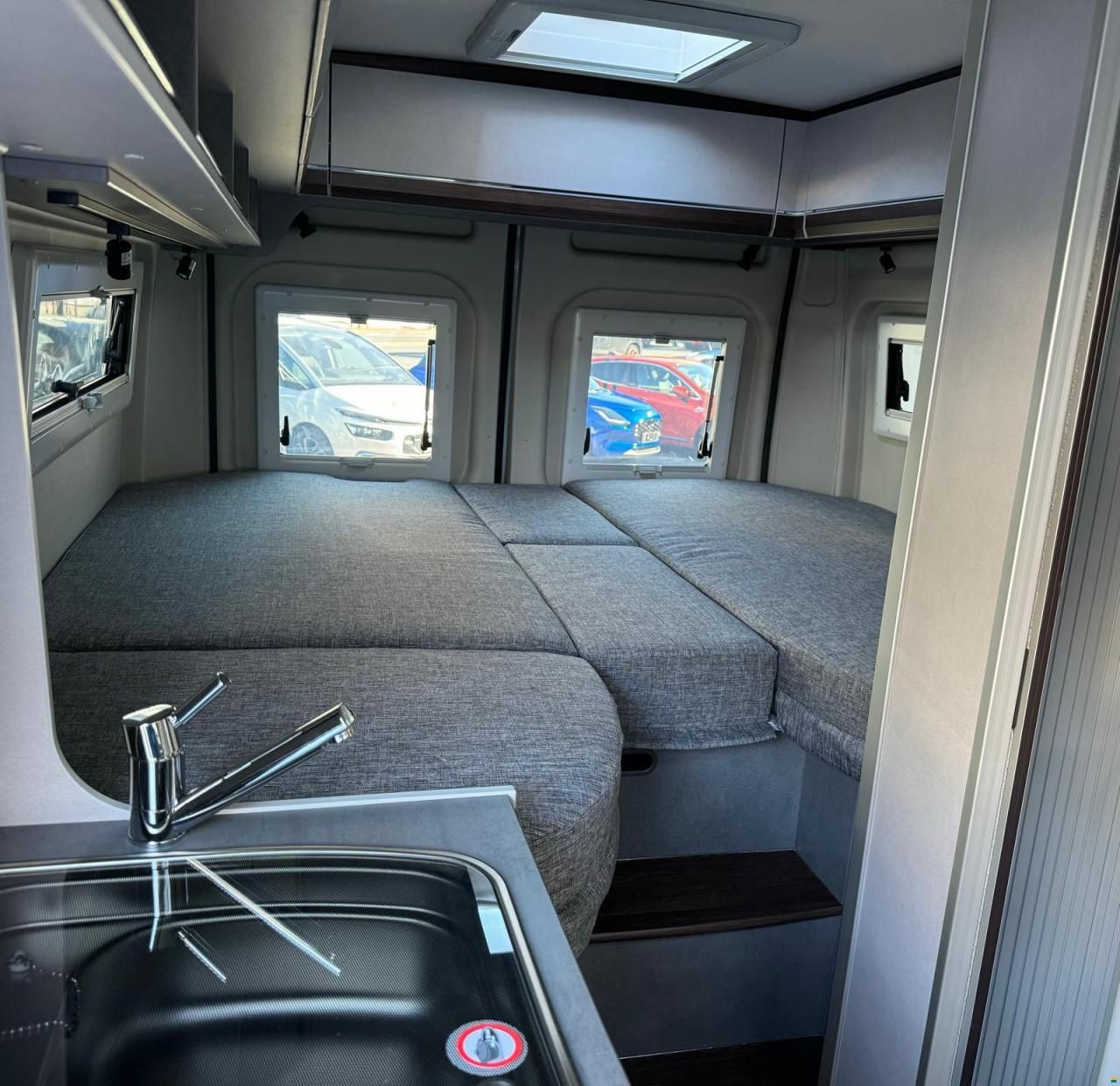 Pössl Summit 600 L Shine *Längsbetten*