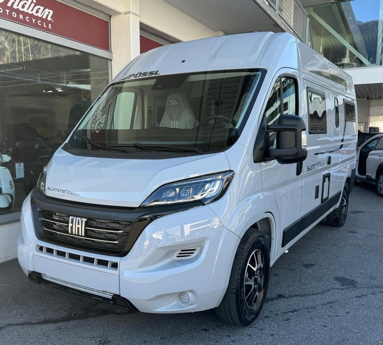 Pössl Summit 600 L Shine *Längsbetten*