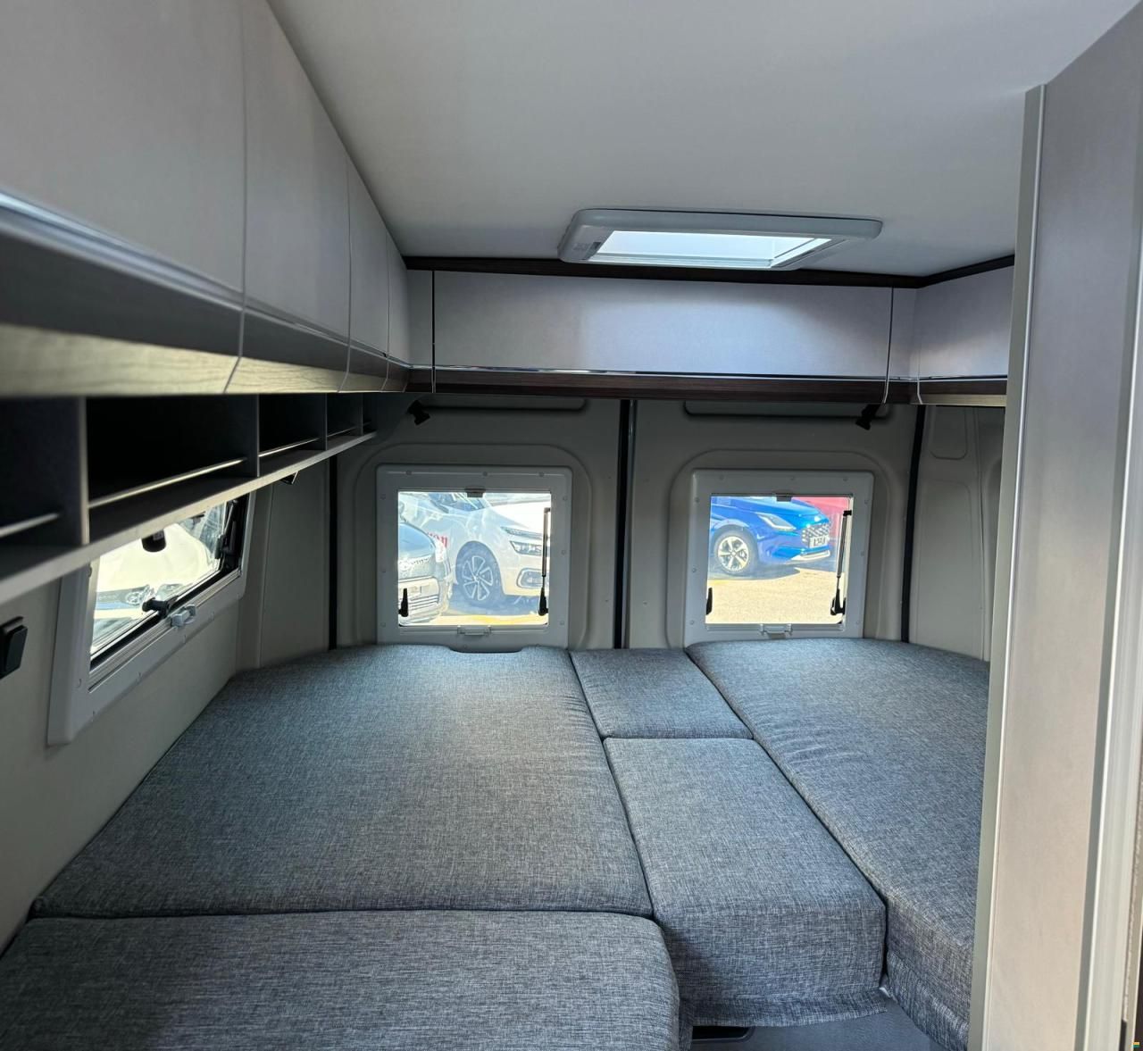 Pössl Summit 600 L Shine *Längsbetten*