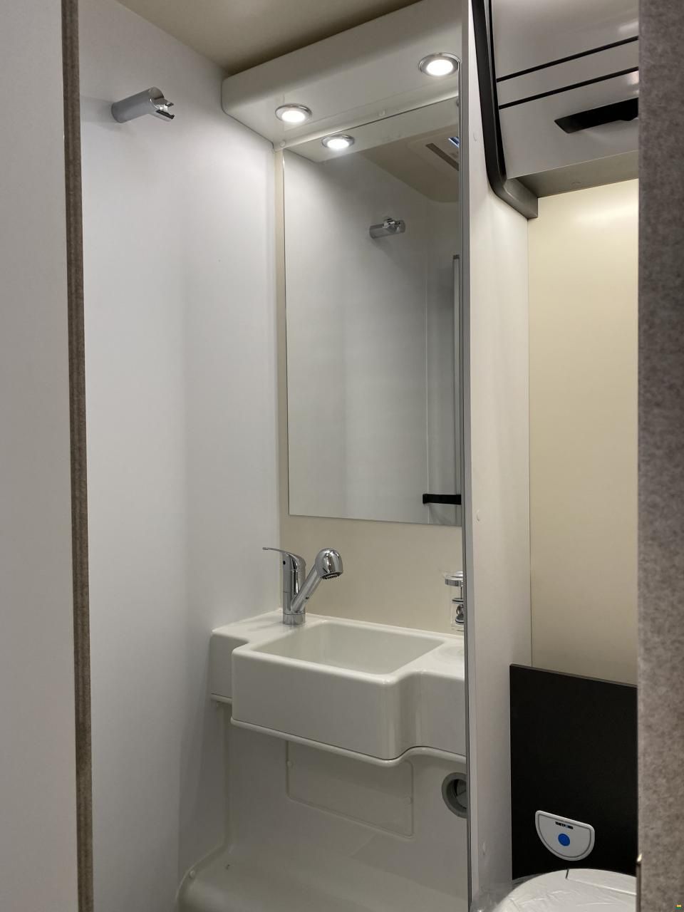 Forster-Reisemobile T 669 EB