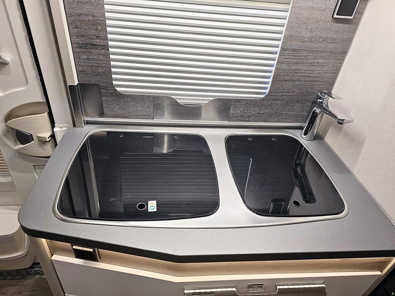 Hymer EXIS-T EX 580 PURE 2.2 HDI