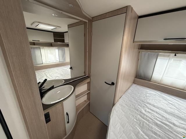 Bürstner Premio 460 TS Skyline