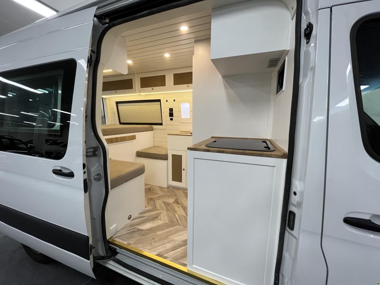 Mercedes Benz Sprinter