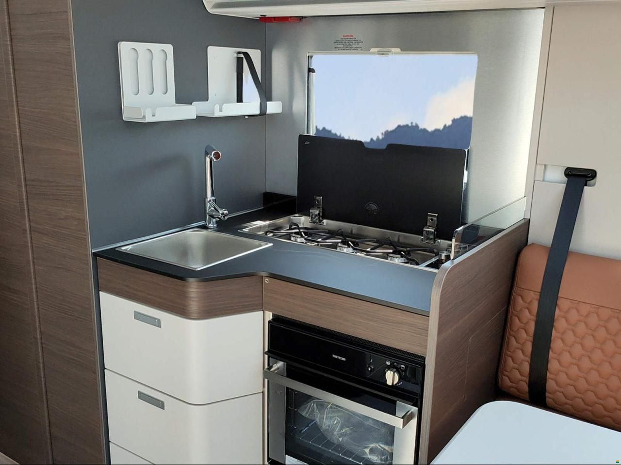 Adria Coral Supreme MB 670 DL