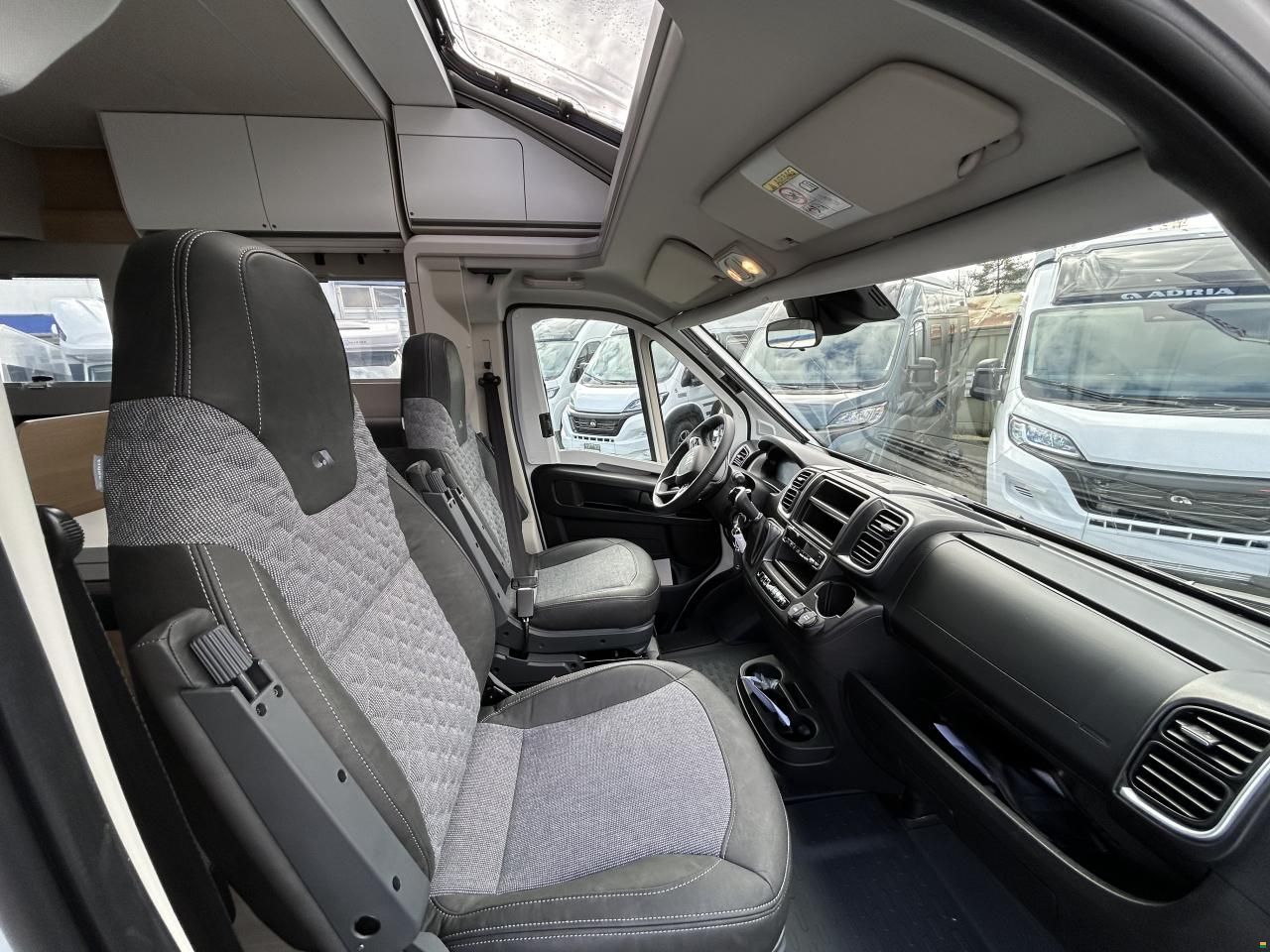 Adria Matrix Plus 670 DL