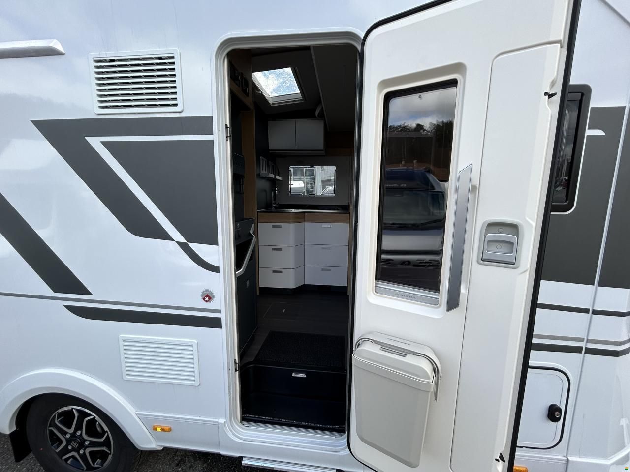 Adria Matrix Plus 670 DL