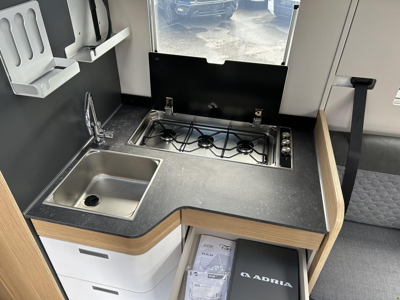 Adria Matrix Plus 670 DL