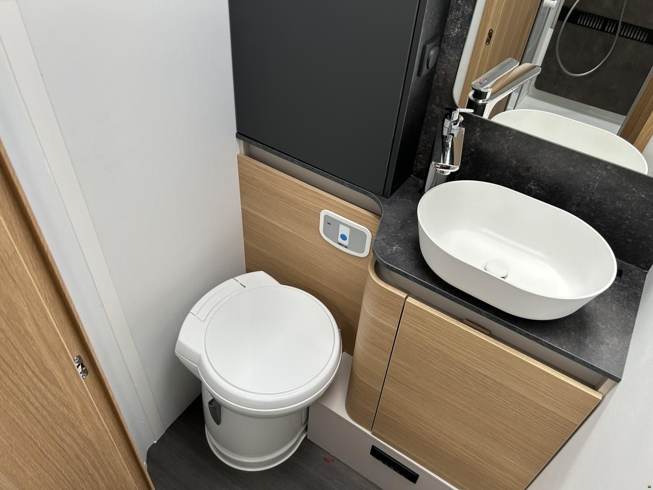 Adria Matrix Plus 670 SL