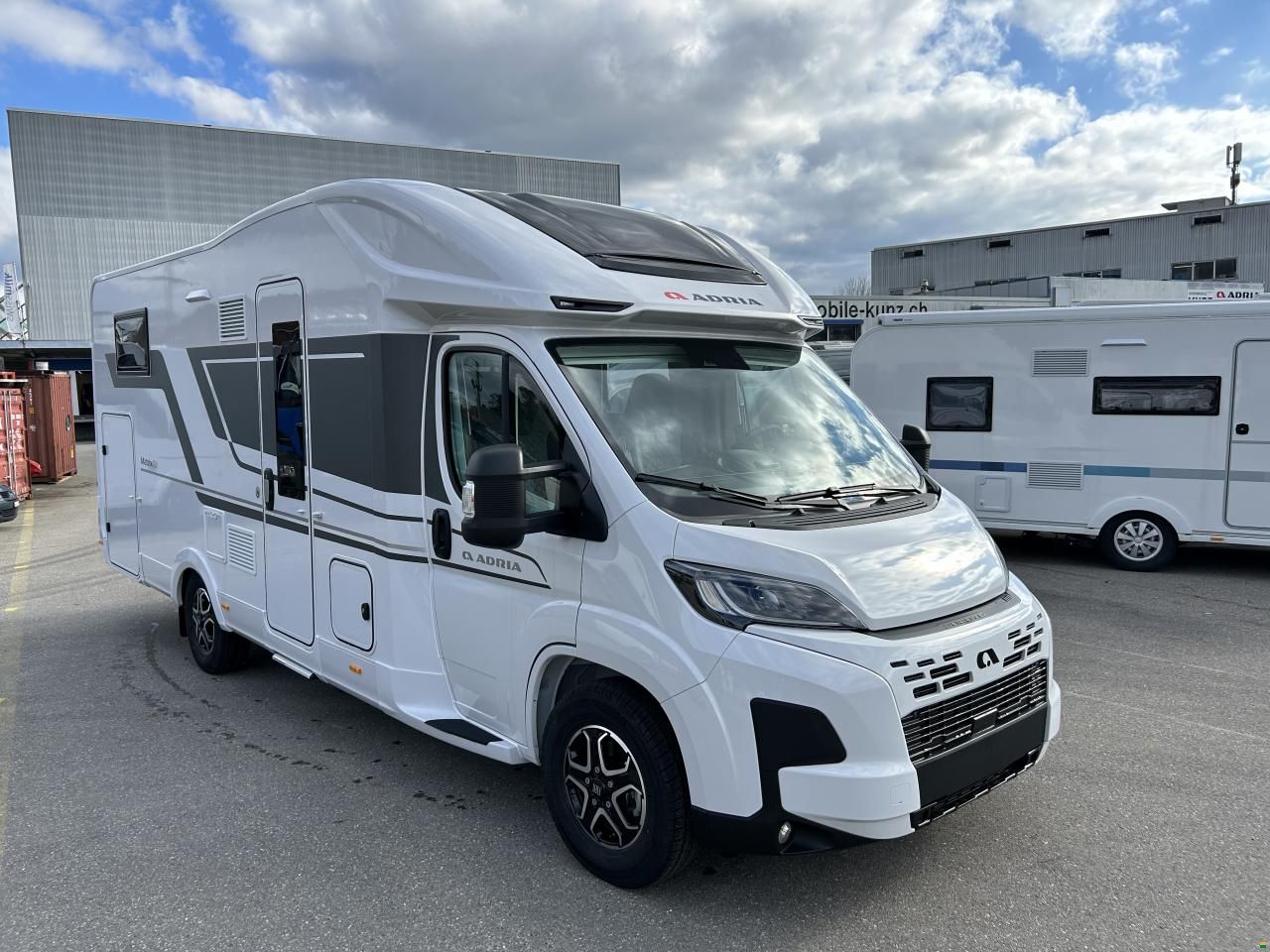 Adria Matrix Plus 670 SL