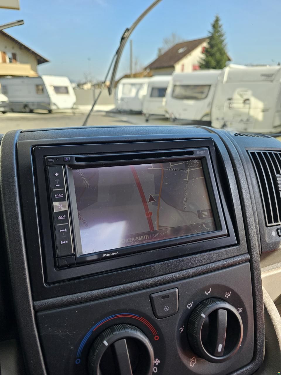 Knaus Sun ti 600 mit Doppelbett, Luftfederung!