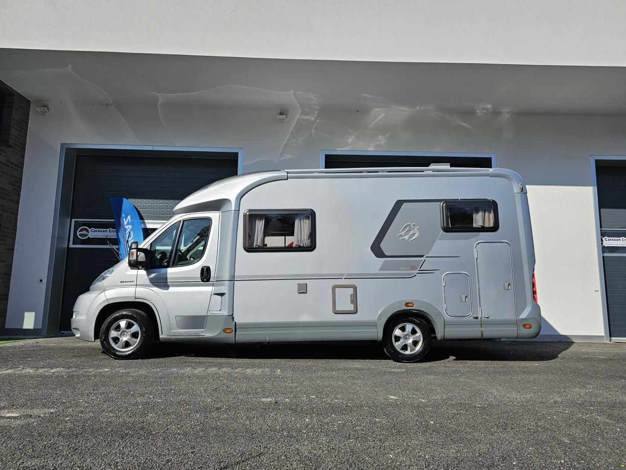 Knaus Sun ti 600 mit Doppelbett, Luftfederung!