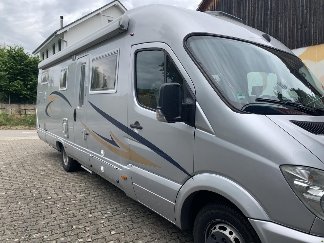 Mercedes Benz Starliner