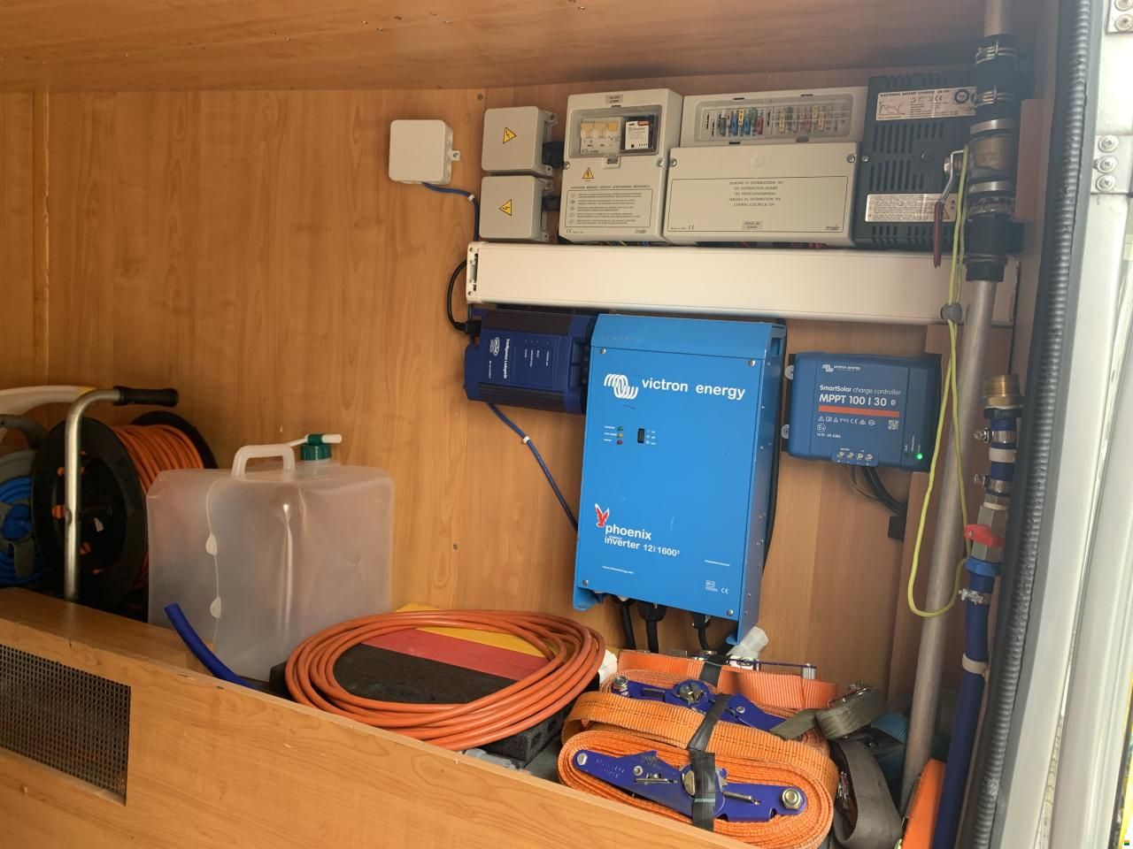 Mercedes Benz Starliner