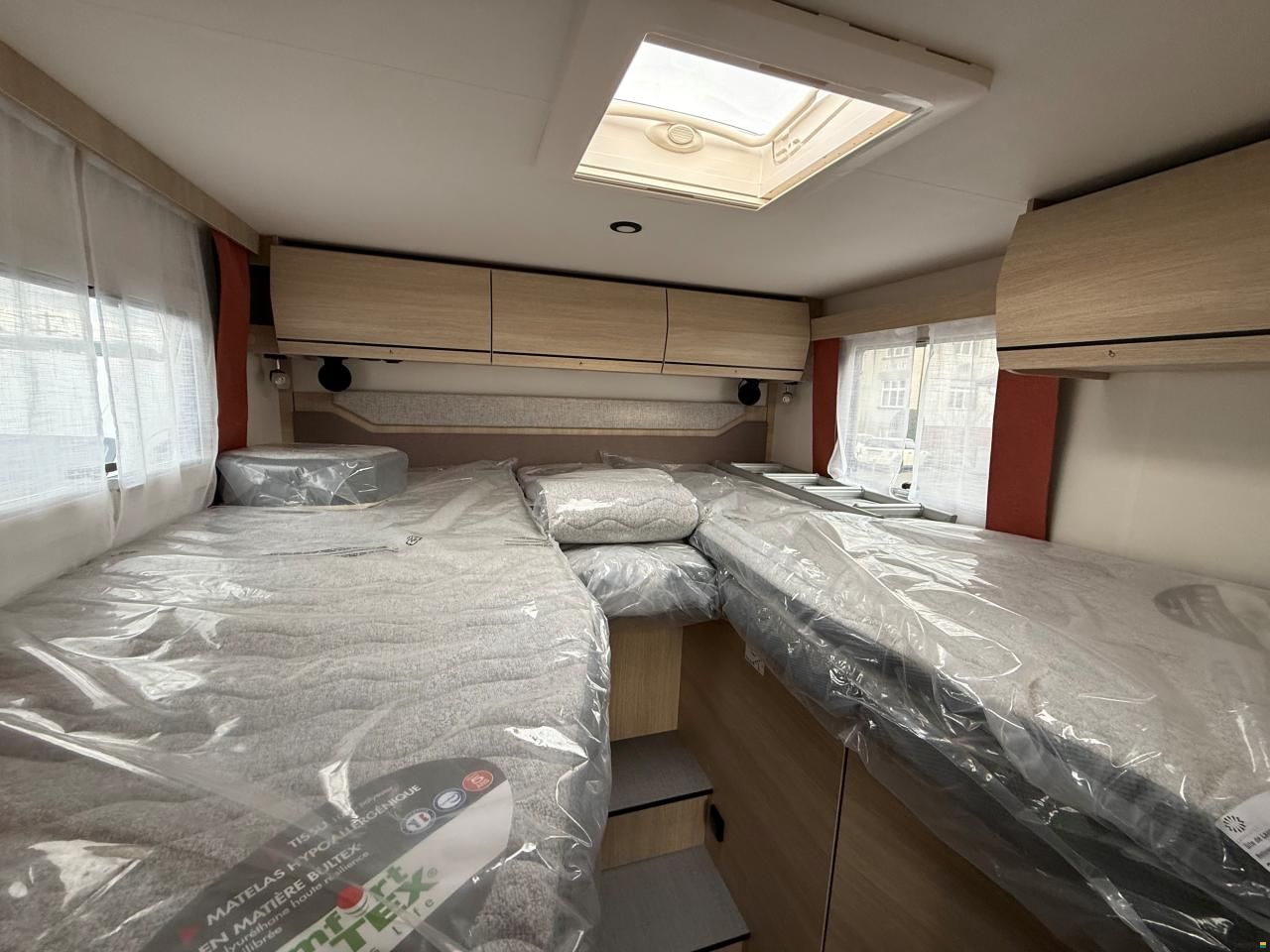 Rapido COMPACT C55 Night Edition