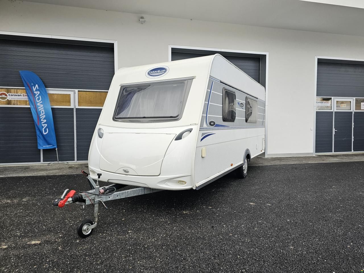 Caravelair Antares 460 mit Queensbett & Heckküche!